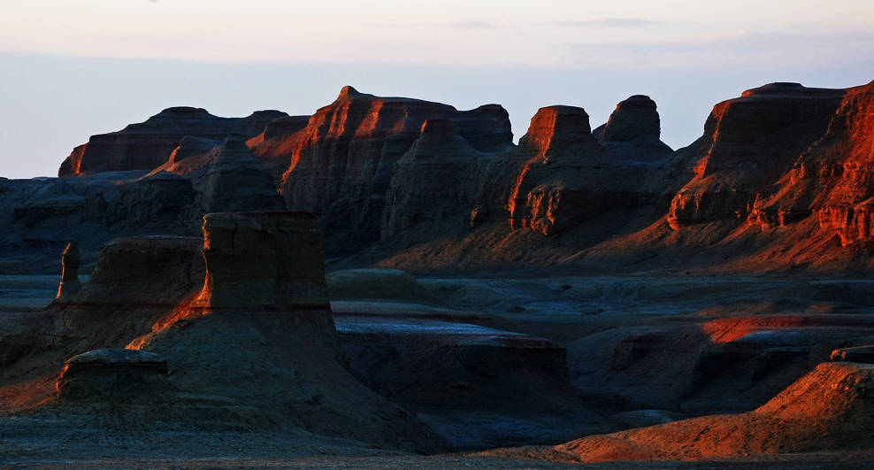 多彩雅丹—2012金秋北疆班车行之一