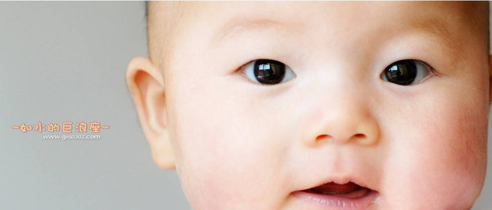 亲爹为她拍百日